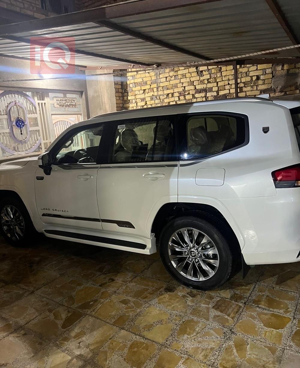 تويوتا لاندكروزر